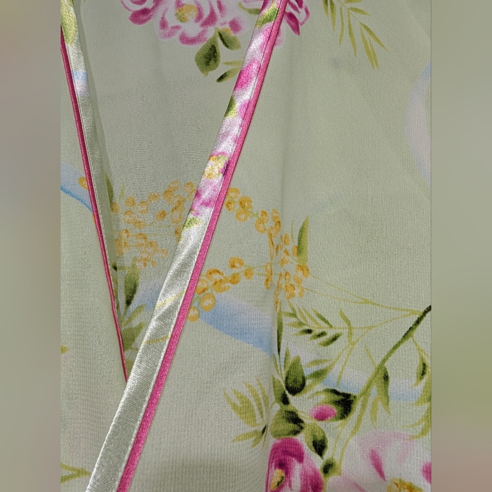 Oscar De La Renta Floral Kimono Robe - Picture 6 of 10